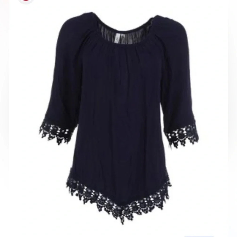 NWT Linda Leal Crew Neck Black Lace Details Top Blouse Shirt Short Sleeve Size M